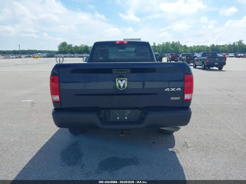 2017 RAM 1500 TRADESMAN  4X4 8' BOX