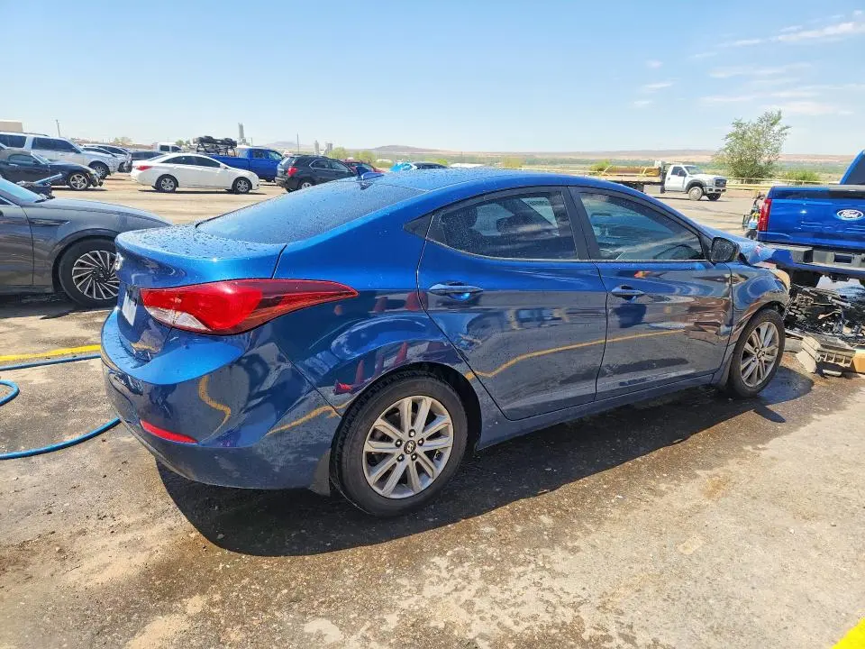 2015 HYUNDAI ELANTRA SE  