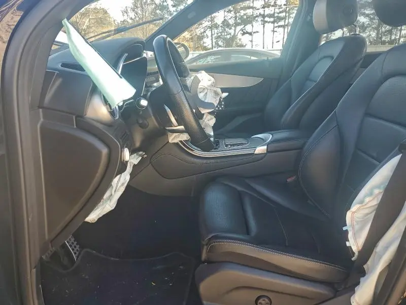 2021 MERCEDES-BENZ GLC 300  