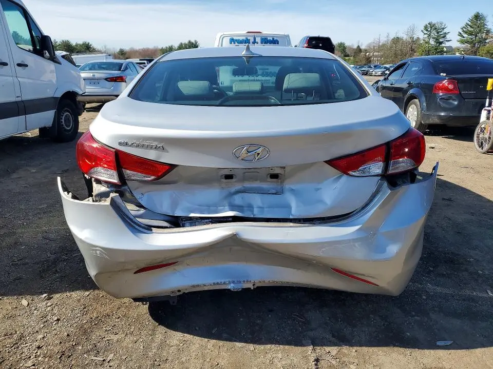 2013 HYUNDAI ELANTRA GLS  