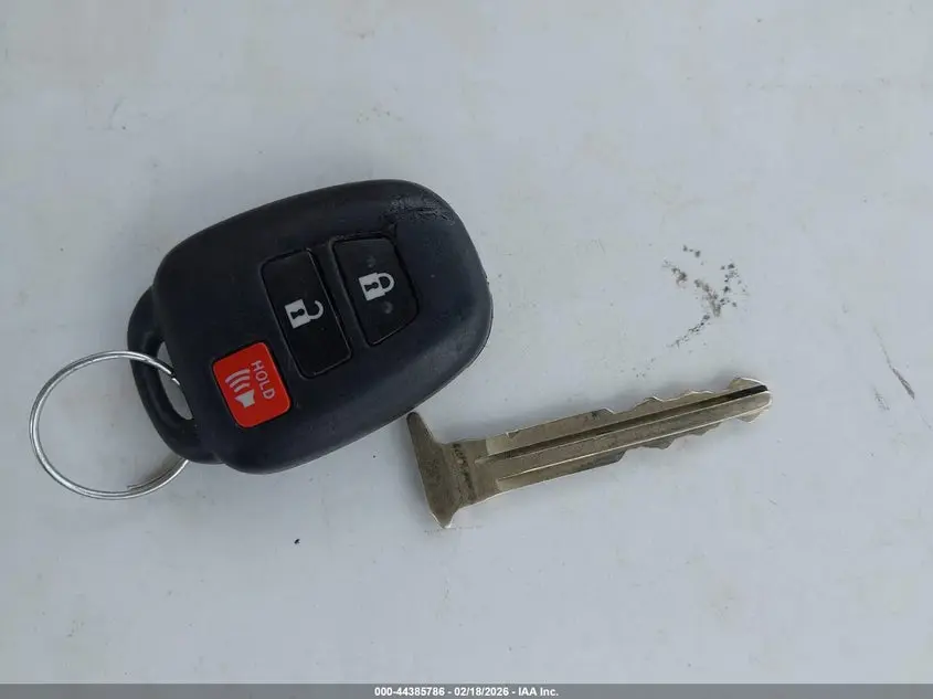 2016 TOYOTA PRIUS C TWO