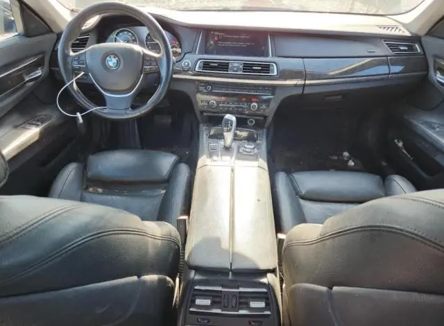2013 BMW 740 LXI  