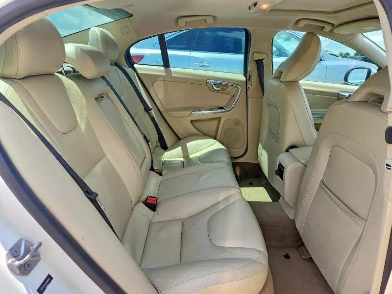 2014 VOLVO S60 T5  