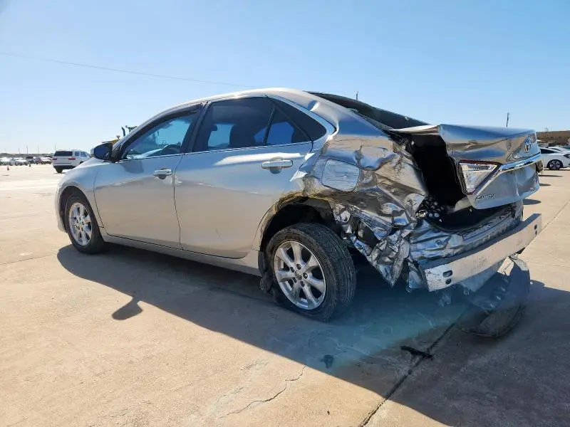 2016 TOYOTA CAMRY LE  