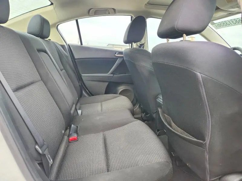 2012 MAZDA 3 I  