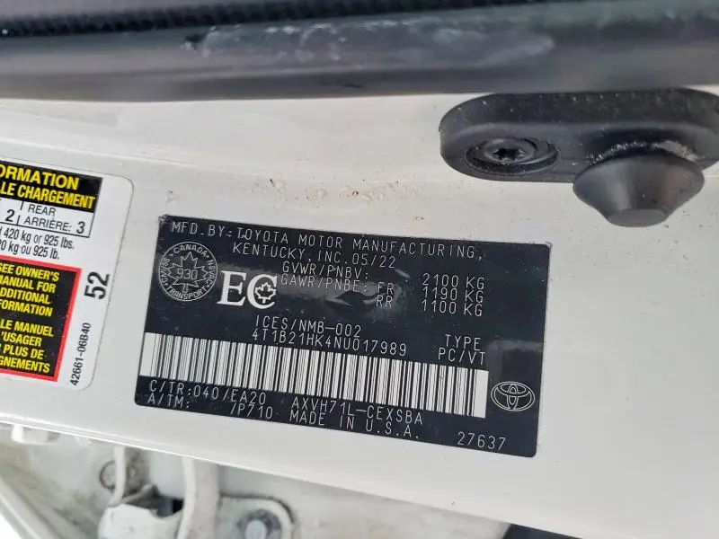 2022 TOYOTA CAMRY XLE  