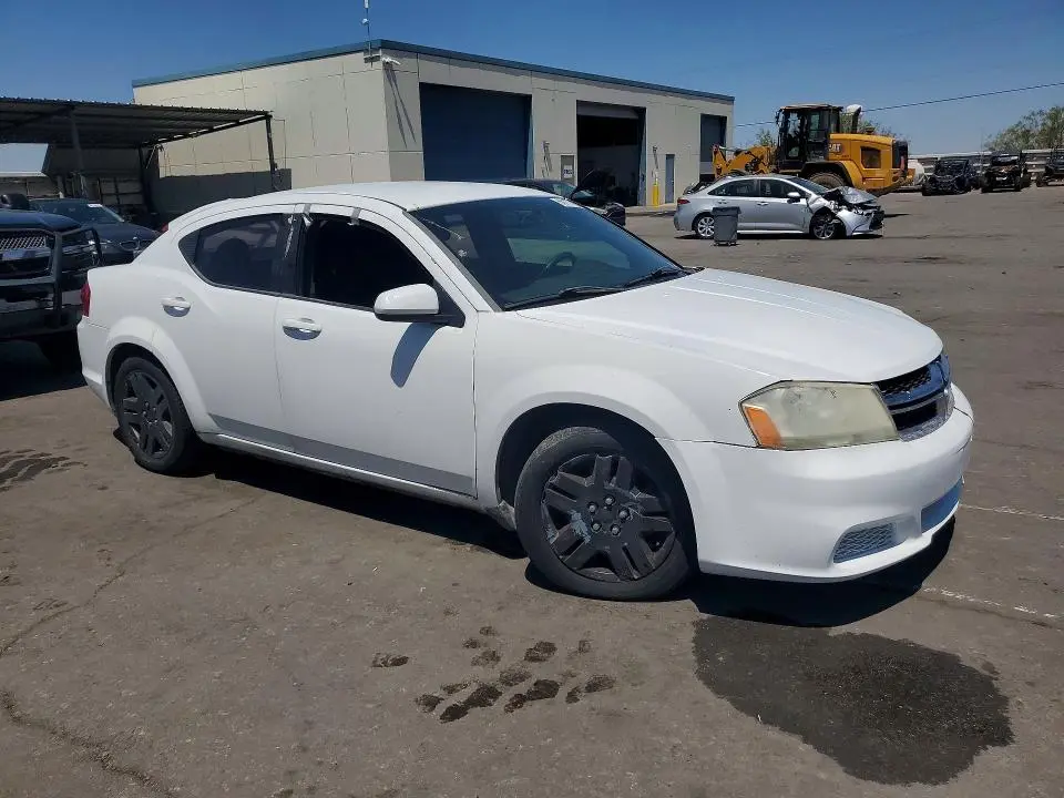 2014 DODGE AVENGER SE  