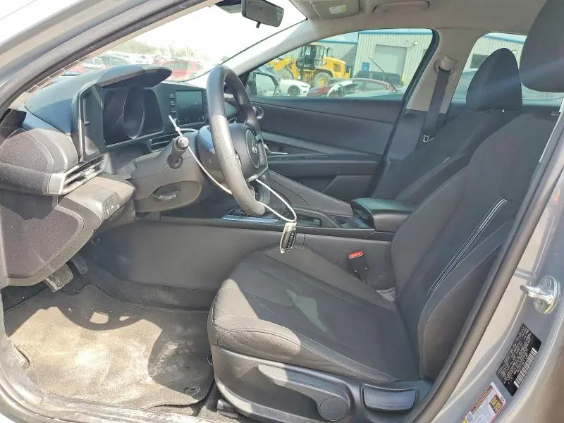2022 HYUNDAI ELANTRA SEL  