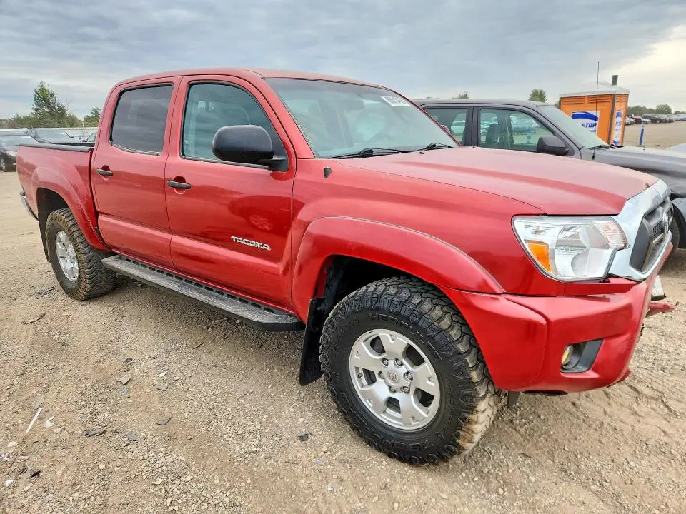 2015 TOYOTA TACOMA V6  
