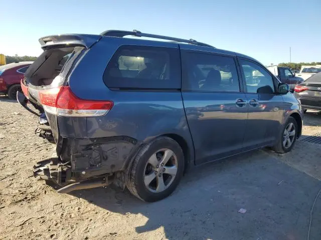 2014 TOYOTA SIENNA XLE  