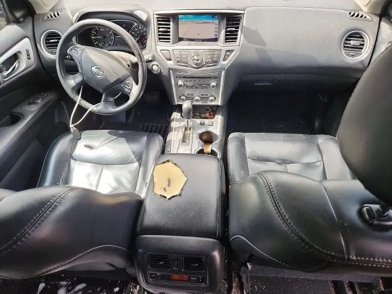 2017 NISSAN PATHFINDER SL  
