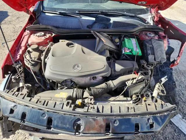 2015 MERCEDES-BENZ GLA 250  