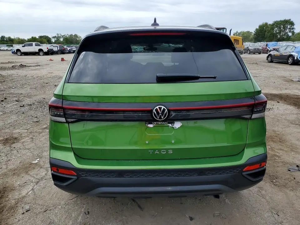 2025 VOLKSWAGEN TAOS SE BLACK  