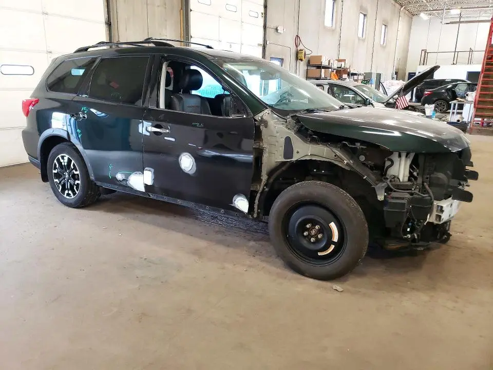 2019 NISSAN PATHFINDER S  