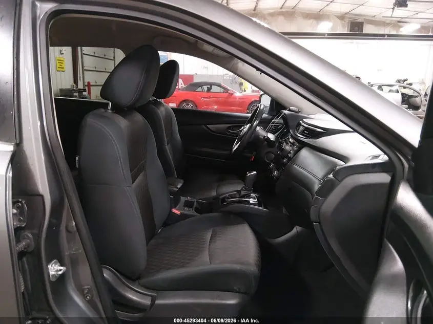 2017 NISSAN ROGUE SV