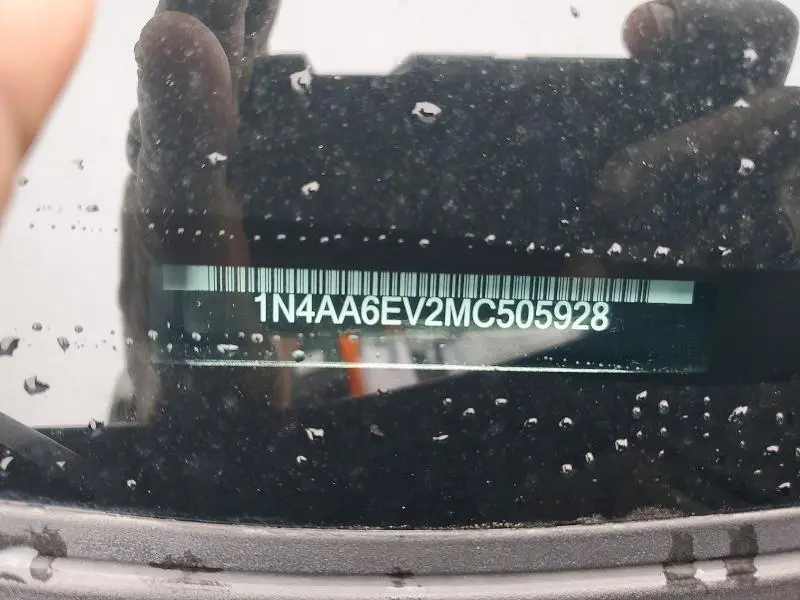 2021 NISSAN MAXIMA SR  