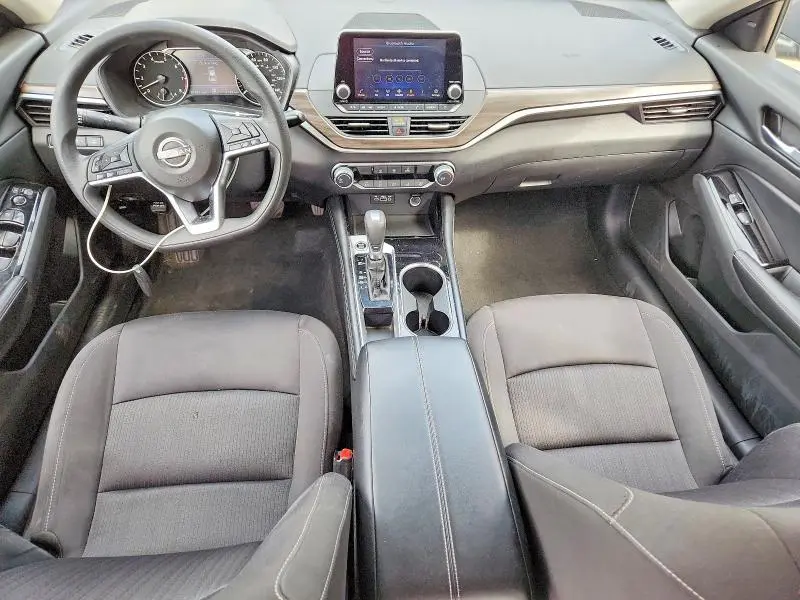 2023 NISSAN ALTIMA SV  