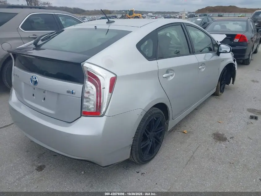 2014 TOYOTA PRIUS FIVE