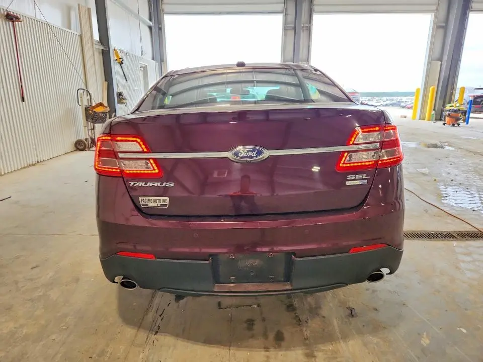 2018 FORD TAURUS SEL  