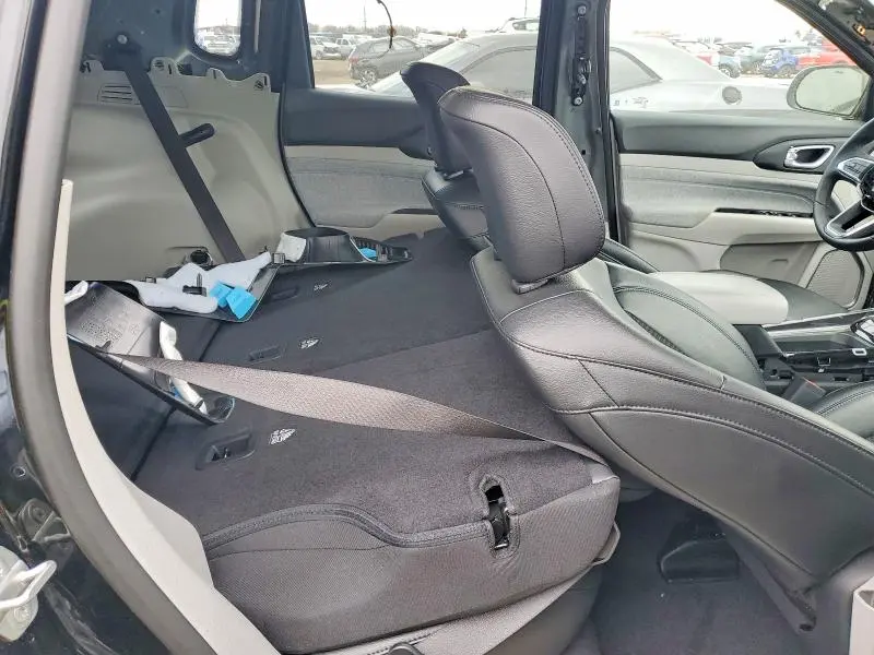 2023 JEEP COMPASS LATITUDE  