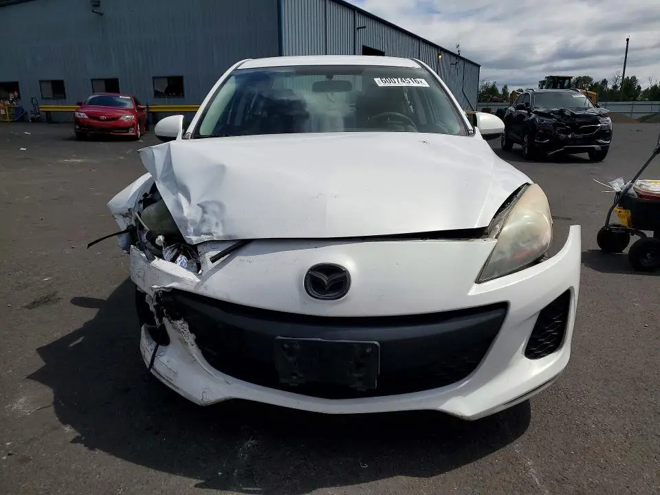 2013 MAZDA 3 I  