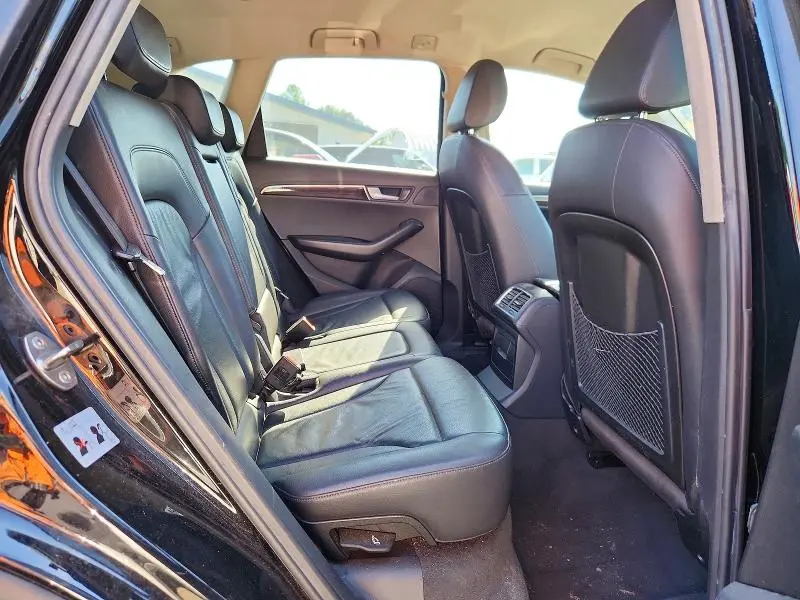 2010 AUDI Q5 PREMIUM  