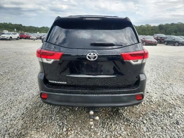 2019 TOYOTA HIGHLANDER LE  