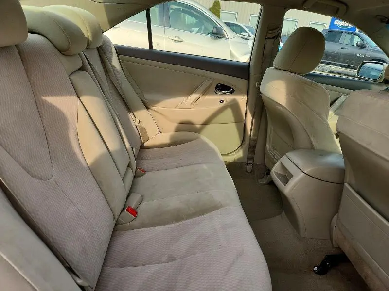 2011 TOYOTA CAMRY LE  