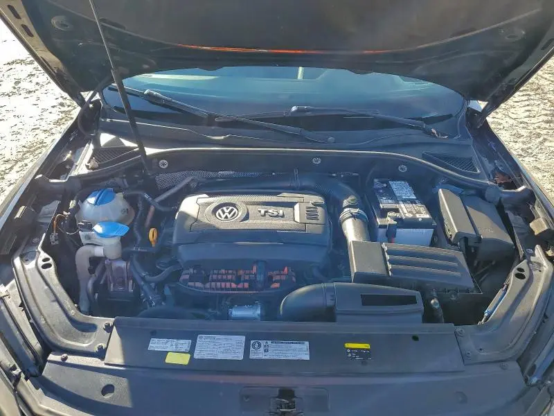 2016 VOLKSWAGEN PASSAT SE  