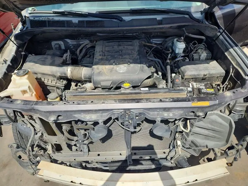 2017 TOYOTA TUNDRA CREWMAX LIMITED  