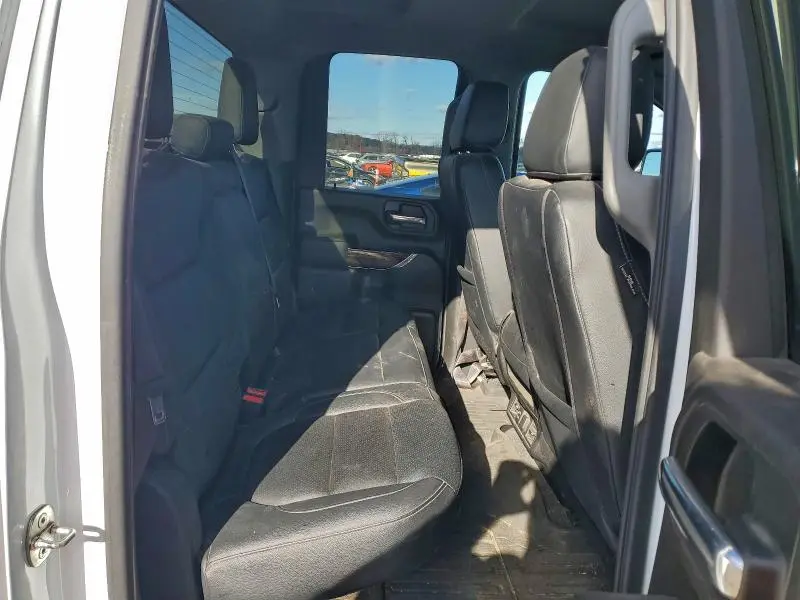 2021 GMC SIERRA K2500 SLE  