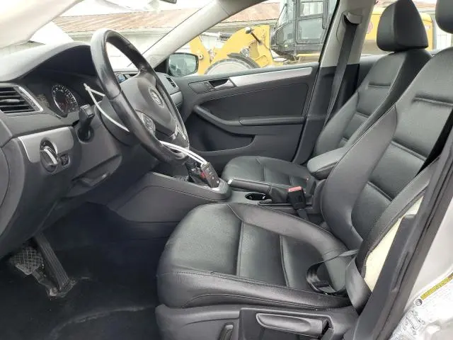 2014 VOLKSWAGEN JETTA SE  