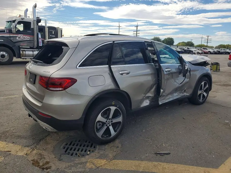 2021 MERCEDES-BENZ GLC 300 4MATIC  