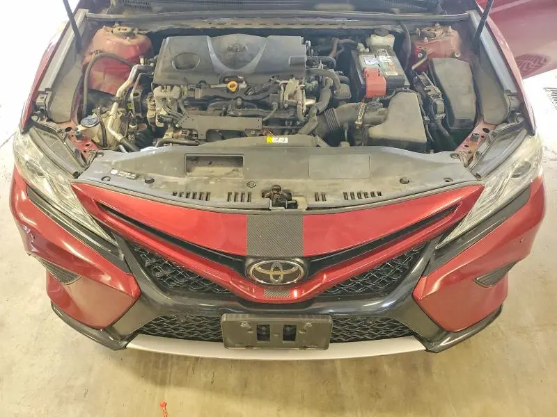 2018 TOYOTA CAMRY XSE  