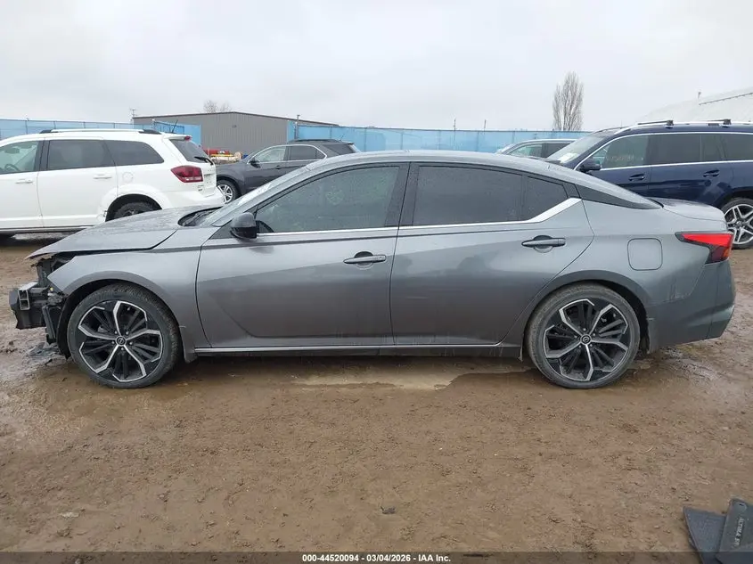 2023 NISSAN ALTIMA SR FWD
