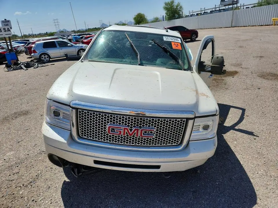 2011 GMC SIERRA K1500 DENALI  