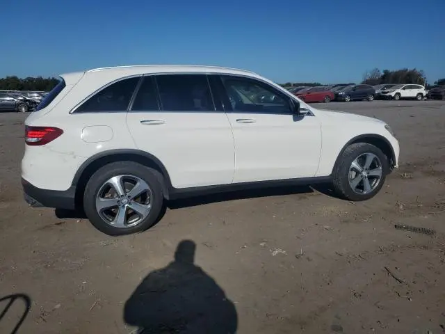 2016 MERCEDES-BENZ GLC 300
