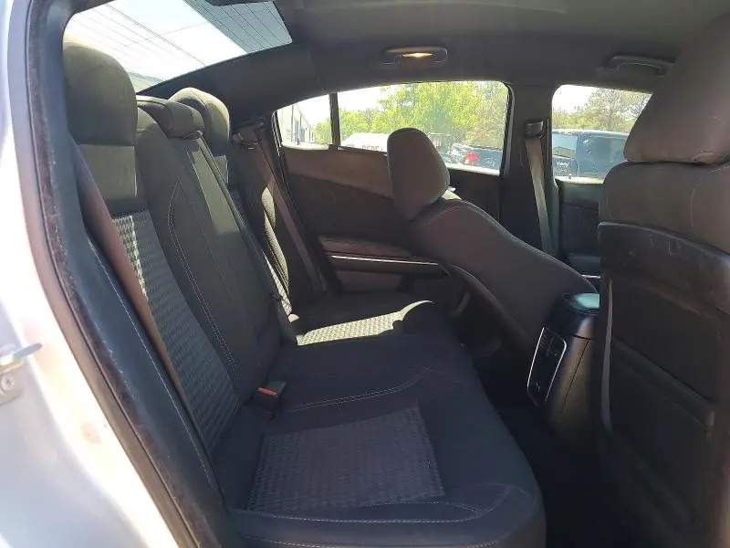 2019 DODGE CHARGER SXT  