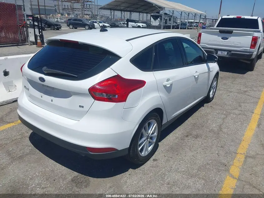 2018 FORD FOCUS SE
