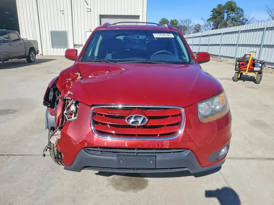 2011 HYUNDAI SANTA FE SE  