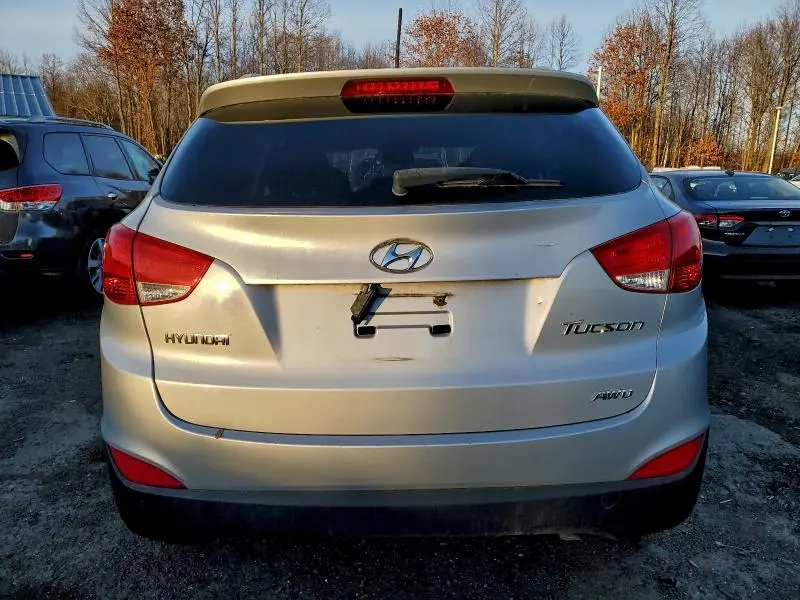 2011 HYUNDAI TUCSON GLS  