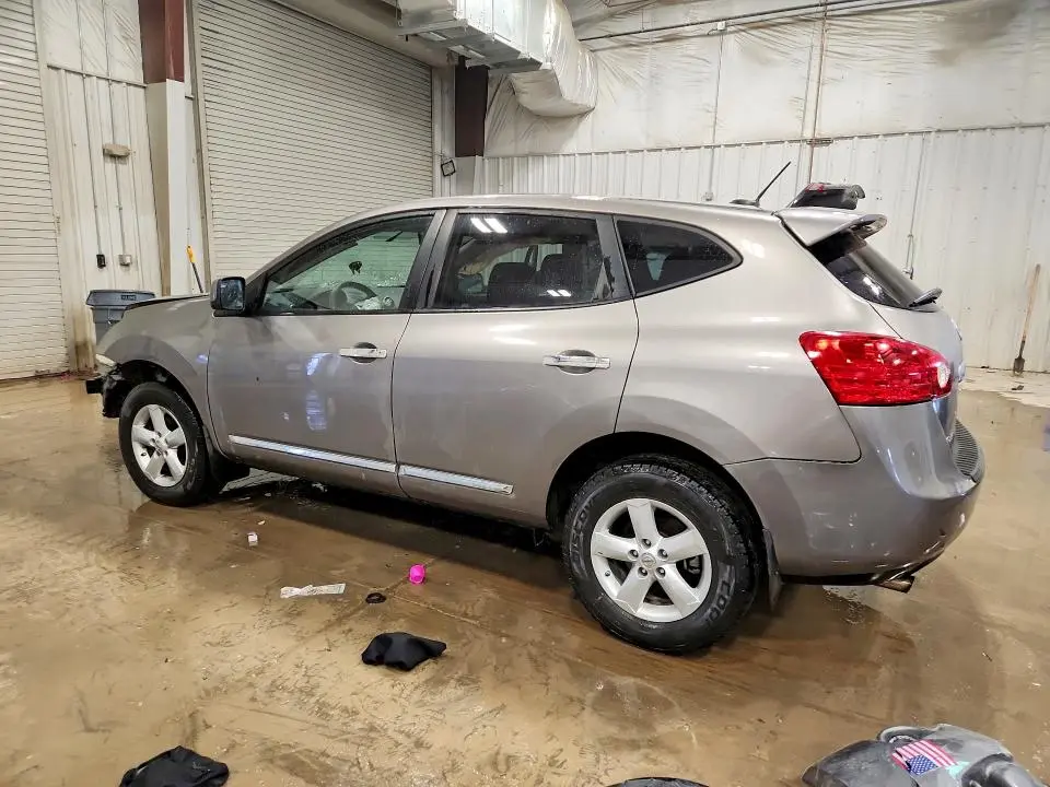 2013 NISSAN ROGUE S  