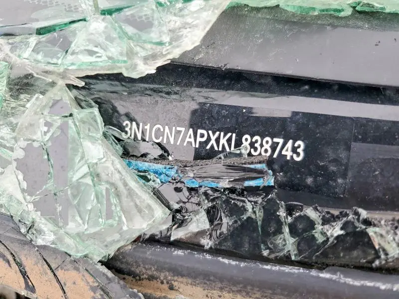 2019 NISSAN VERSA SV  