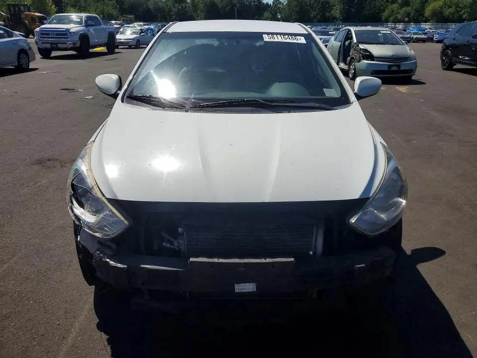2013 HYUNDAI ACCENT GS  