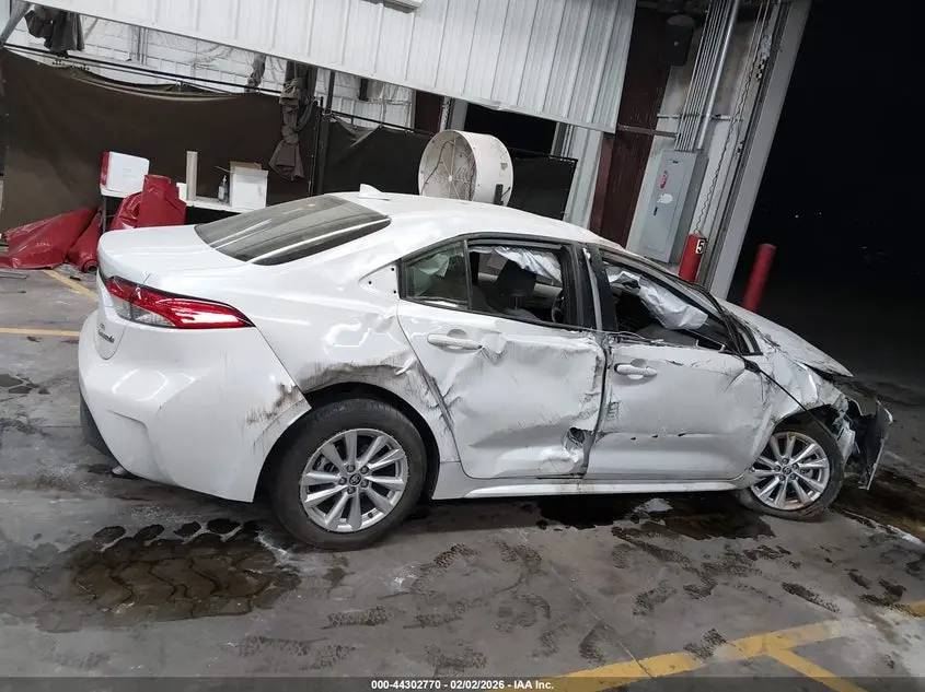 2024 TOYOTA COROLLA HYBRID LE