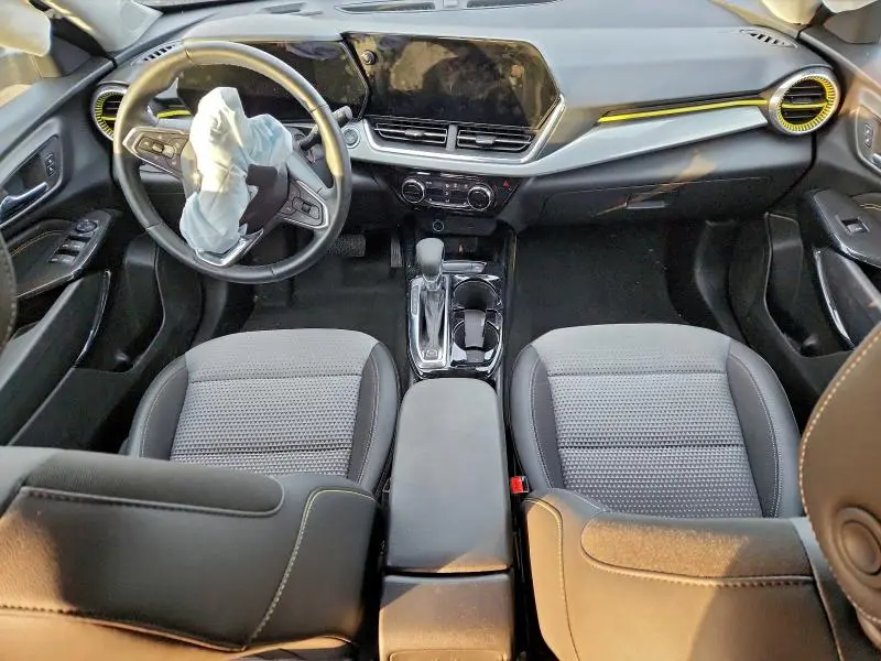 2025 CHEVROLET TRAX 1LT  