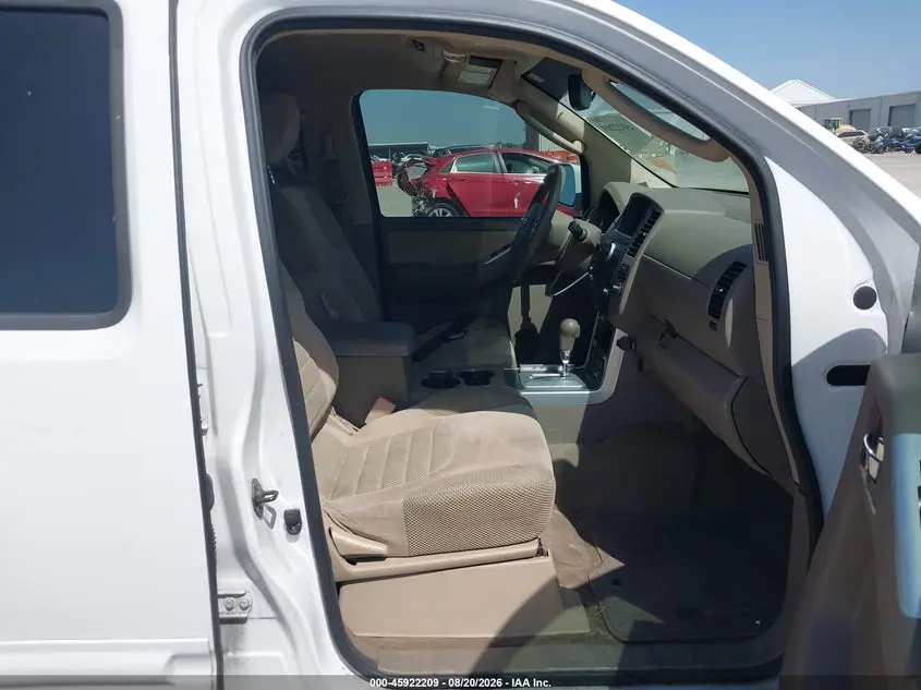2012 NISSAN PATHFINDER SV
