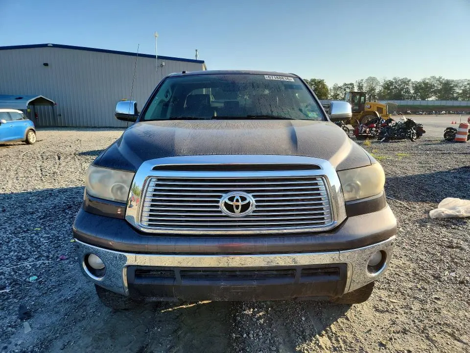 2011 TOYOTA TUNDRA CREWMAX LIMITED  