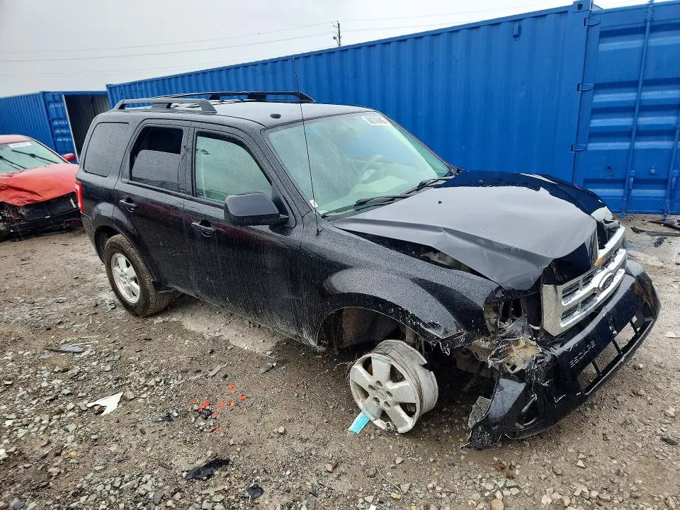 2011 FORD ESCAPE XLT  