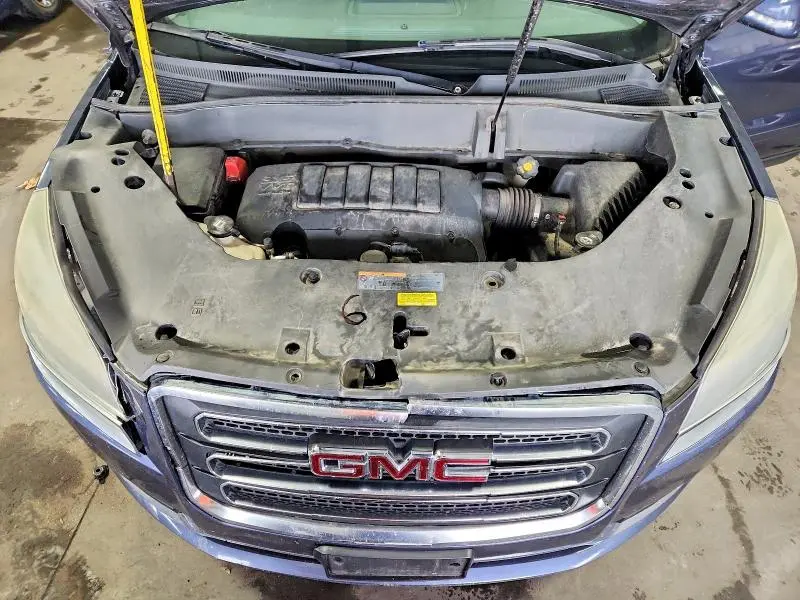 2013 GMC ACADIA SLT-1  